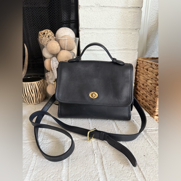 Coach Vintage Court Bag Dark Black 9870 Leather Satchel Shoulder Handbag 2Way - Picture 1 of 14